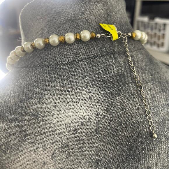 necklace Faux pearl and tiger's eye beaded costume jewelry natural neutral - Picture 3 of 11